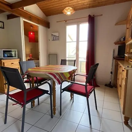 2 Pieces Proche A D'oleron - 4 Couchages, Balcon, Parking, Local Velo - Fr-1-246a-151 *